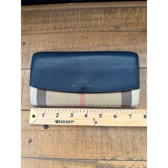 BURBERRY Calfskin House Check Porter Continental Wallet Navy Blue - Picture 12 of 14